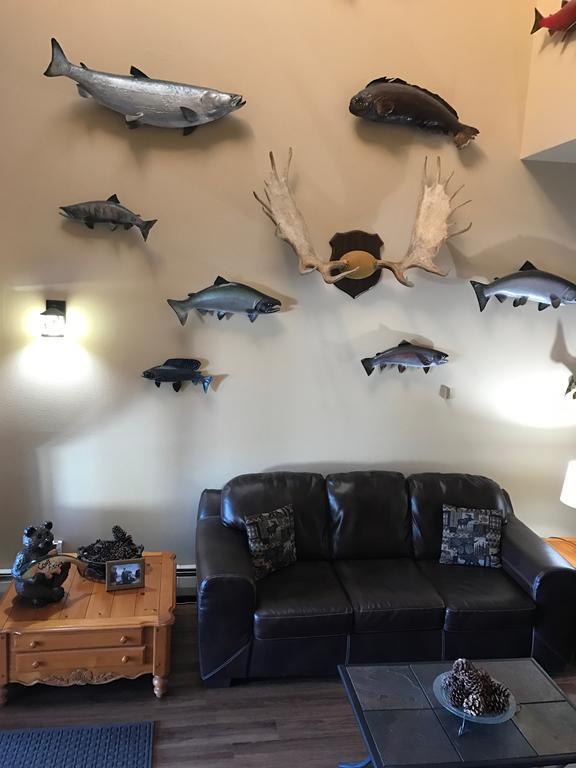 Lakeshore Inn & Suites Anchorage Bagian luar foto