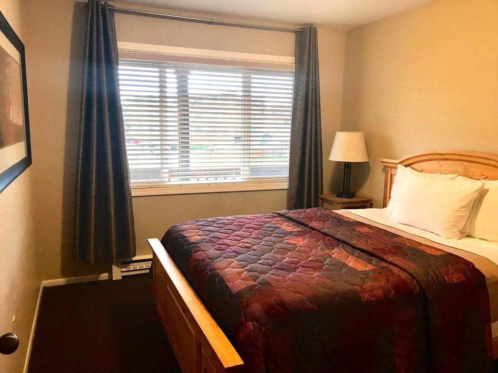 Lakeshore Inn & Suites Anchorage Bagian luar foto