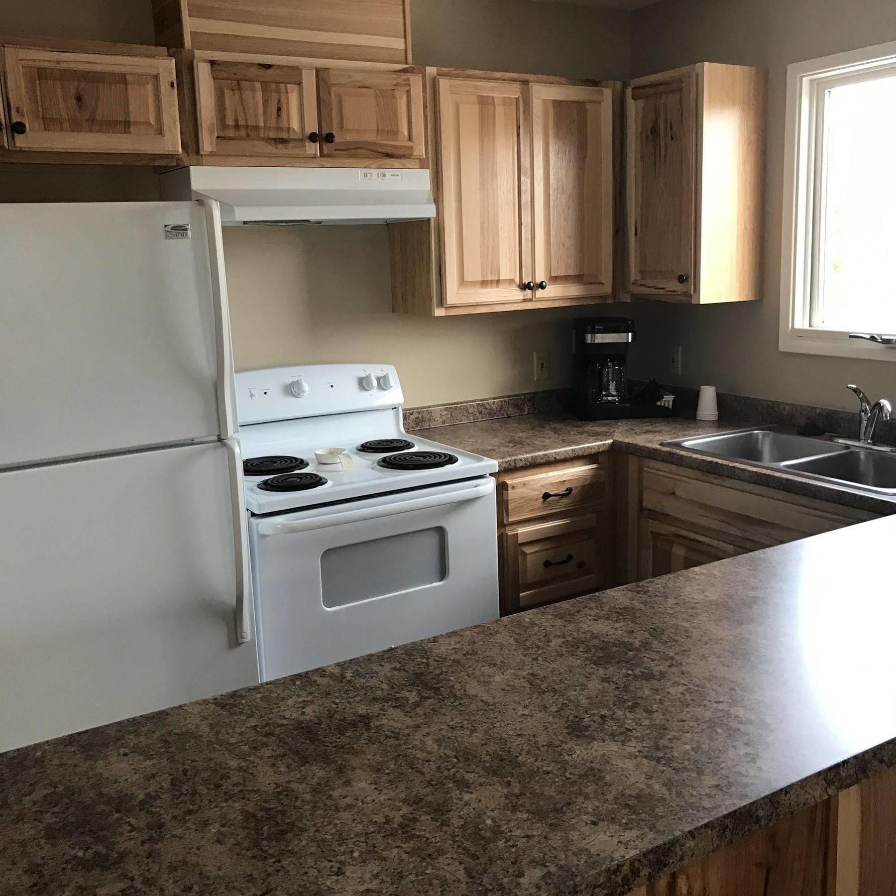 Lakeshore Inn & Suites Anchorage Bagian luar foto