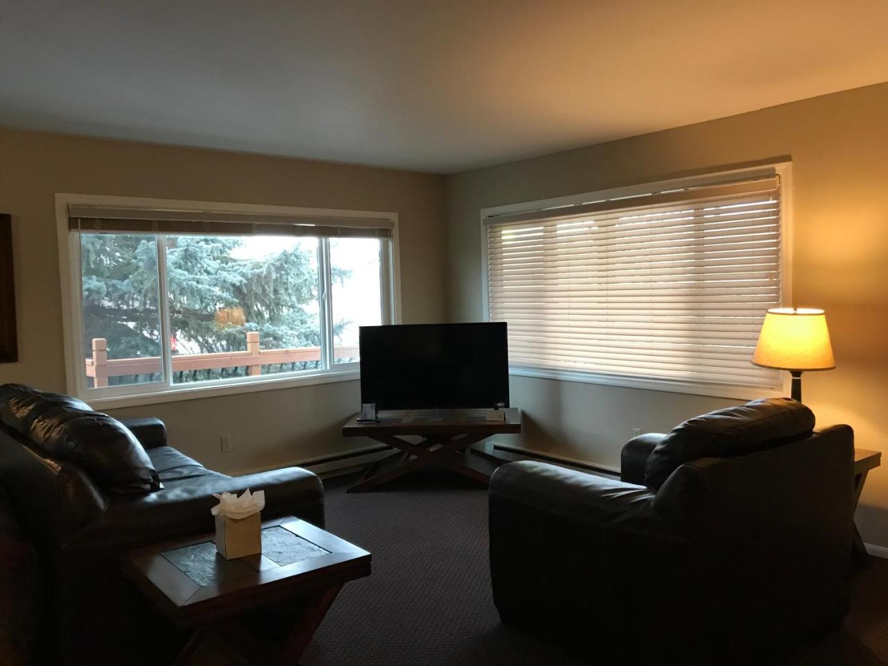 Lakeshore Inn & Suites Anchorage Bagian luar foto